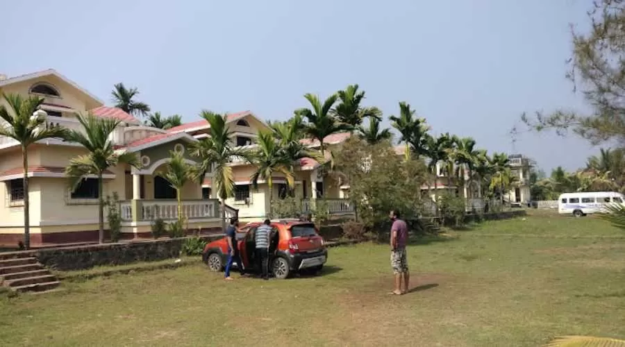 Mauli Beach Resort, Diveagar photos